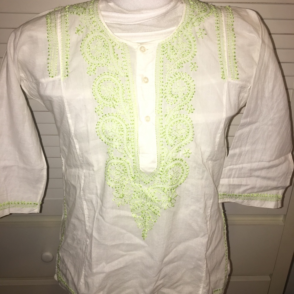 100% cotton embroidered tunic, Sz 3yrs. New.
